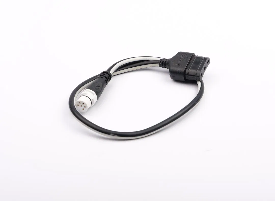 A06047 – RAYMARINE Marine Network Adapter Cable, 3 Pin SeaTalk To SeaTalkNG Black/ White 400 Millimeter Length